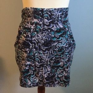 ✨DELIA'S PATTERNED PENCIL SKIRT✨